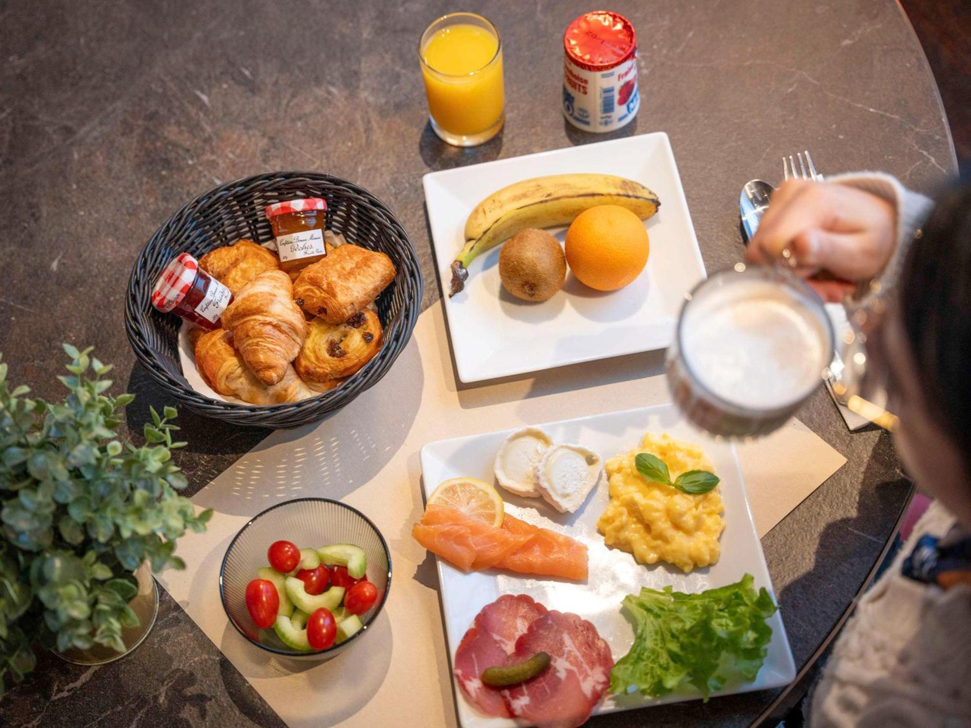 Novotel Spa Rennes Centre Gare Ngoại thất bức ảnh